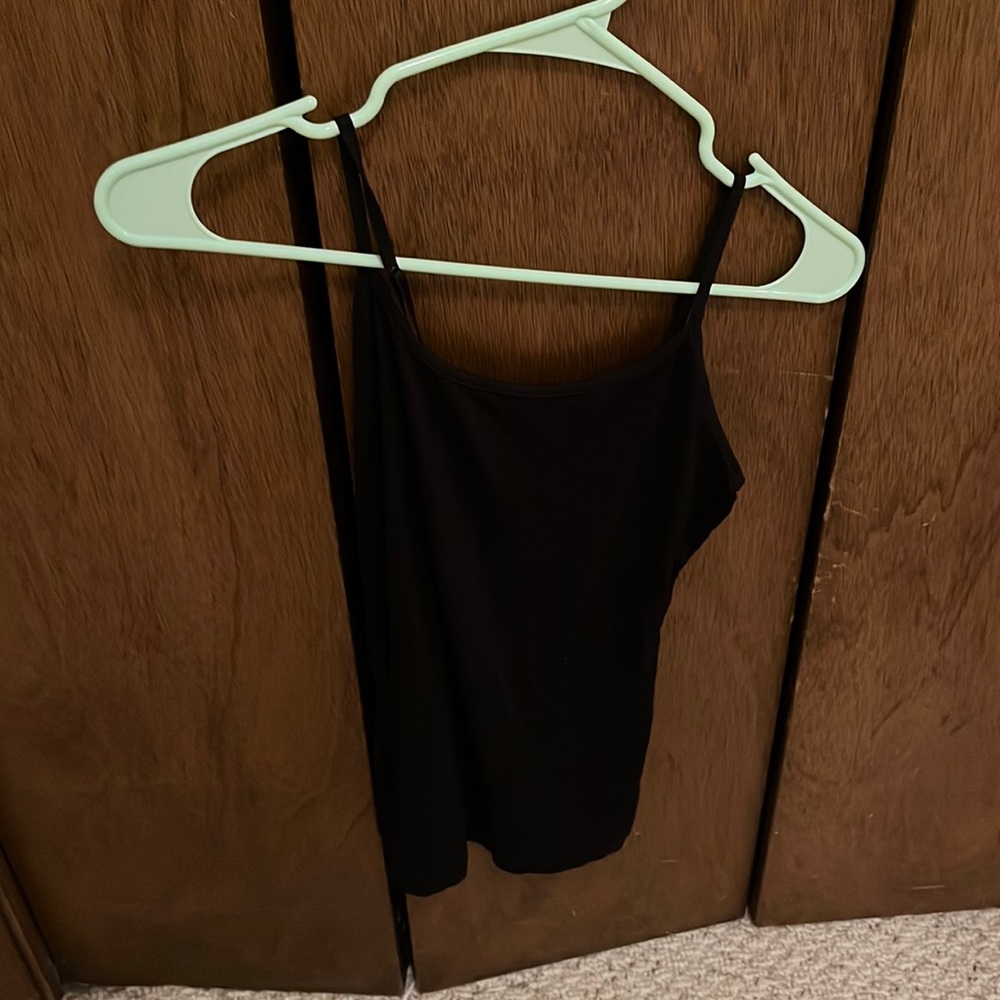 A new day, size extra small, plain black tank
